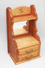 dresser.jpg (50509 バイト)